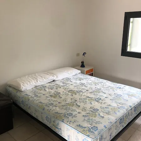 Camping Montorfano אתר קמפינג 2*