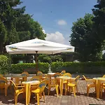 Camping Montorfano Кемпинг Montorfano