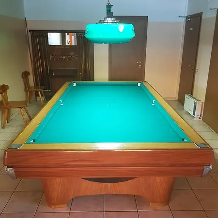 Camping Montorfano Kamp alanı Montorfano
